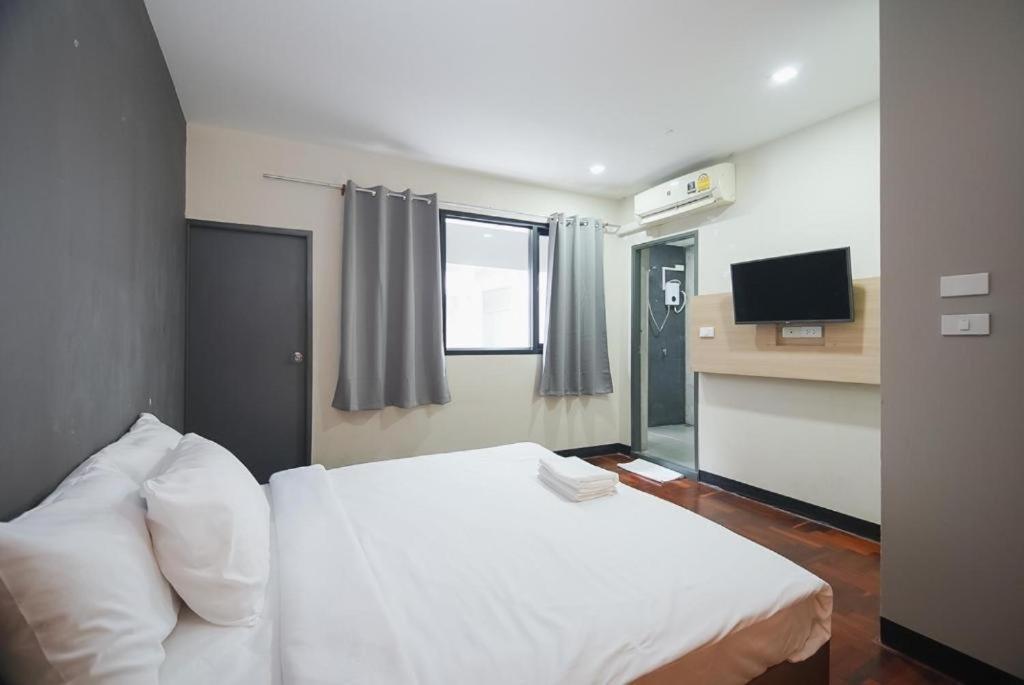 Z Go Inn Bts St Louis Silom V โกอินน์ บีทีเอส เซนต์หลุยส์ สีลม 3 Bangkok Zewnętrze zdjęcie